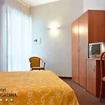 Engadina מלון 3*
