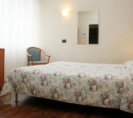 Engadina מלון 3*