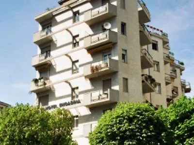 Engadina מלון 3*