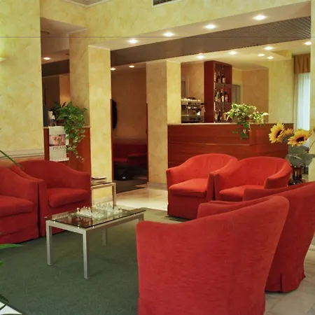 Engadina فندق